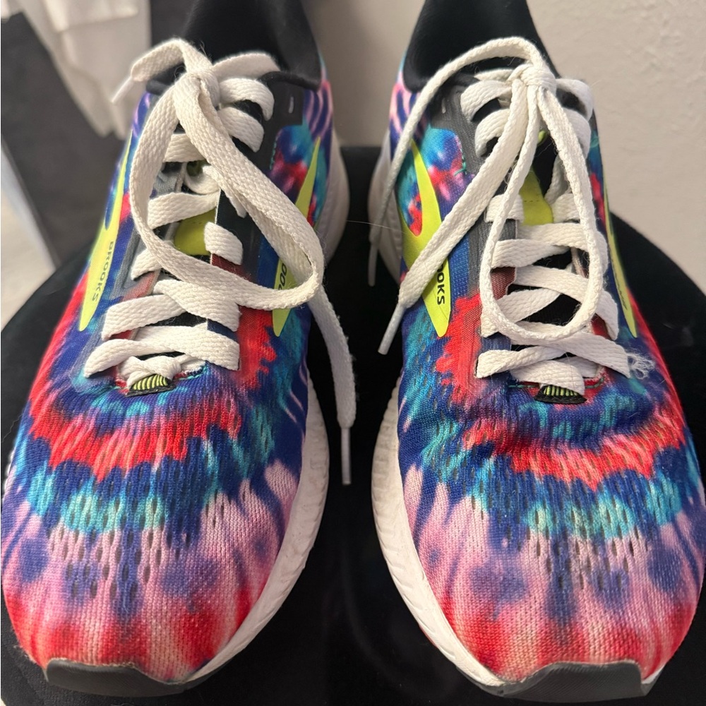 Brooks Multicolor Athletic Shoes